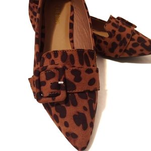 NWOT leopard print pointed toe flats